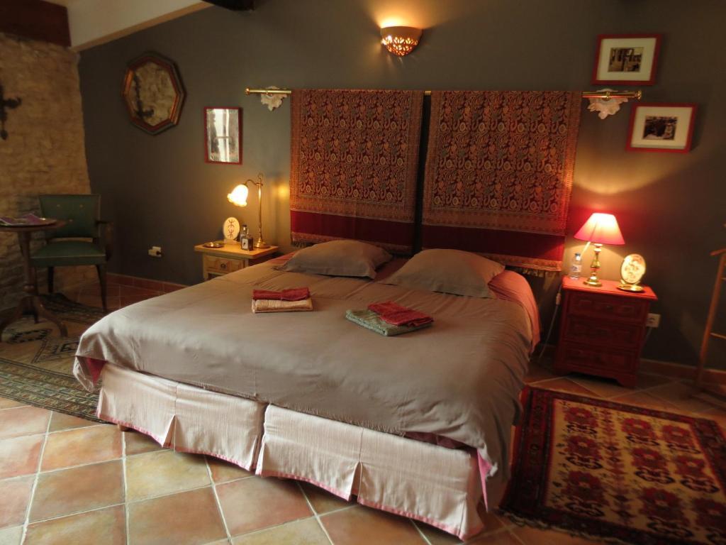 La Claverie Sainte-Radegonde-des-Noyers Phòng bức ảnh